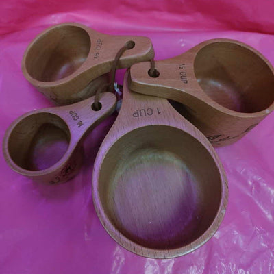 Wood Measuring Cups Baker Gift Set