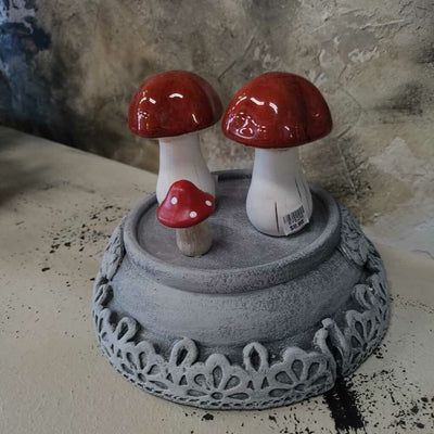 Riser/Candle Stand w/lace molding